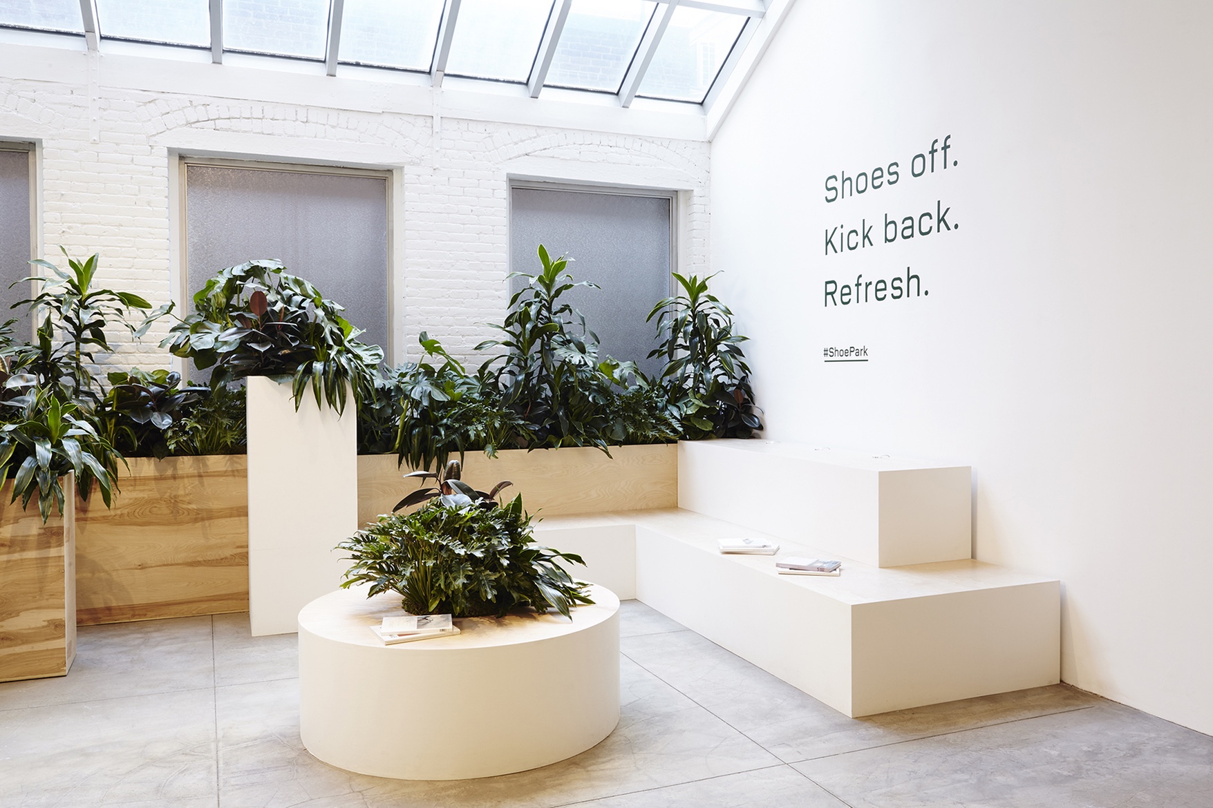 Everlane's Shoe Park pop-up in SoHo was reportedly inspired by the flora of London's Barbican Centre.